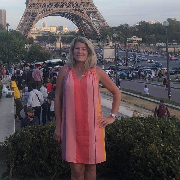 Meet your Posher, Pam - Picture 1 of 1